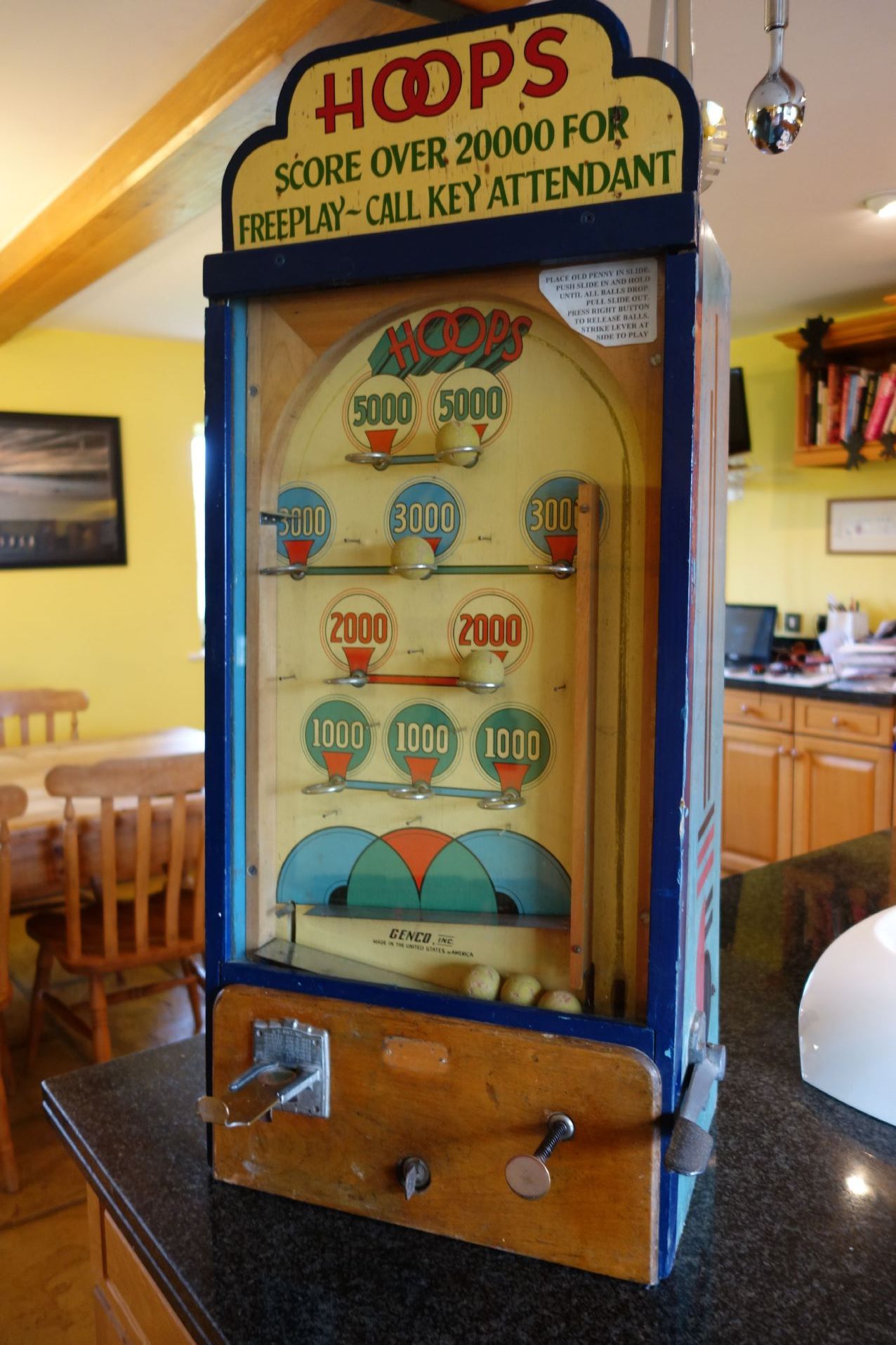 Vintage Hoops Penny Arcade Machine, 1930s