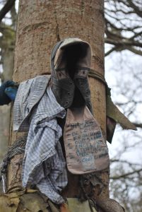 Nicki MacRae Art - Signed shoe at the Clootie Well